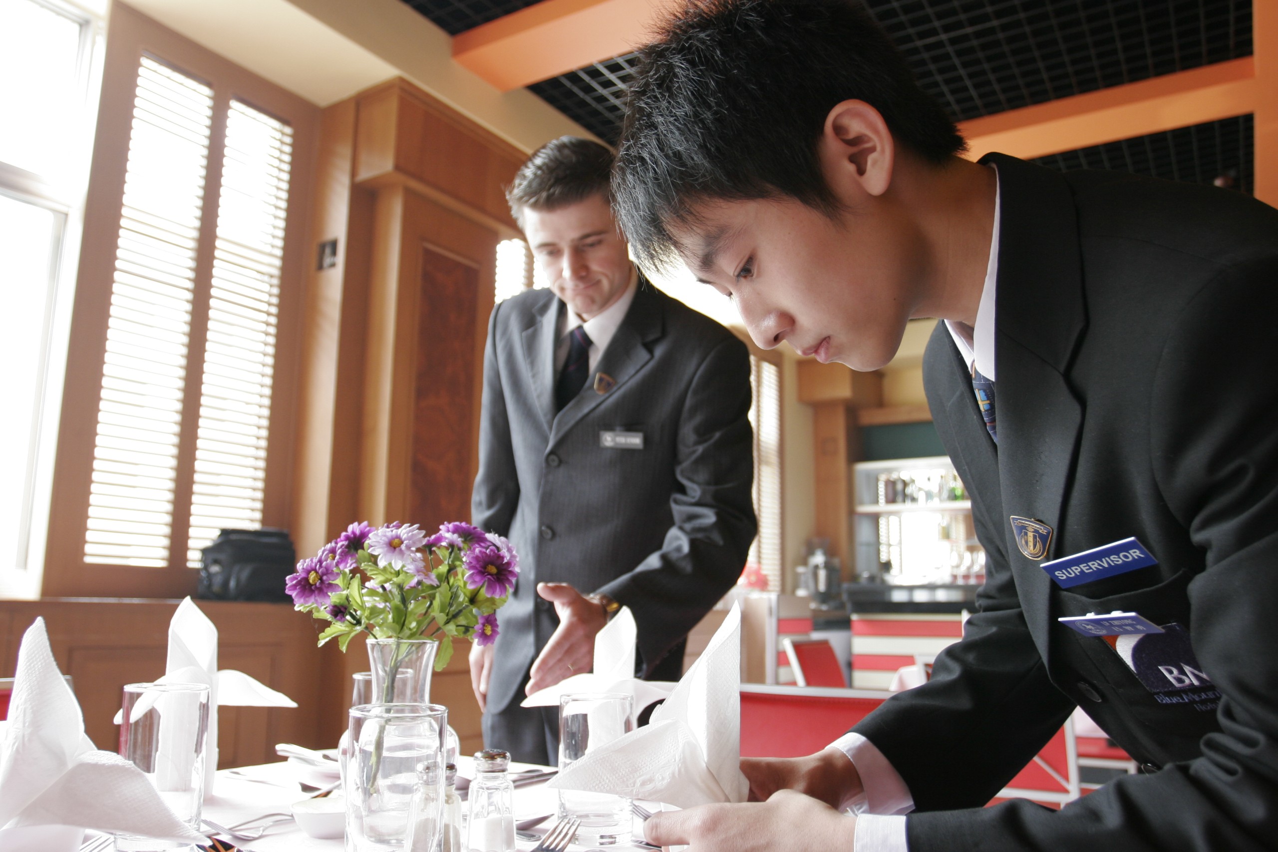 重磅炸彈 加拿大政府啟動全球技能戰(zhàn)略，酒店管理教育迎來新機(jī)遇